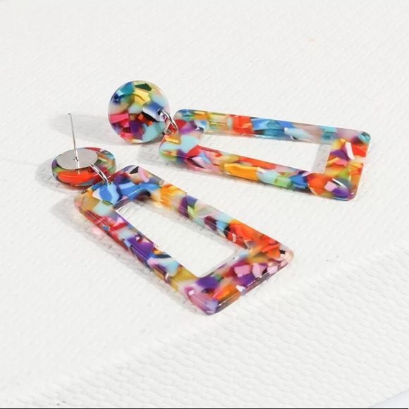 LAST 1! 🌈 Rainbow Mottled Acrylic Earrings 🌈 - Picture 4 of 5